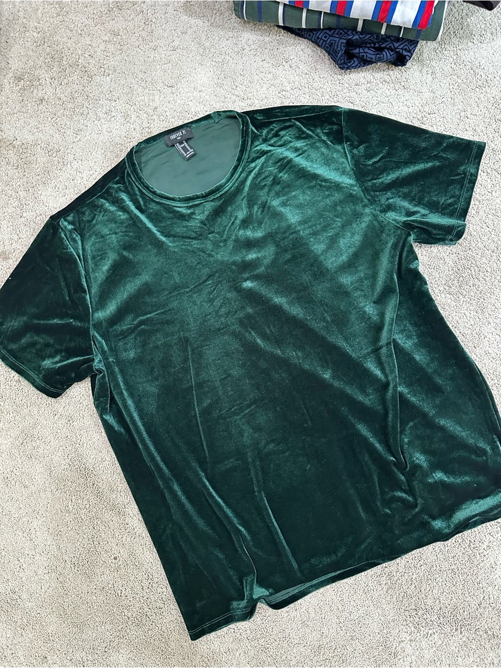 Forever 21 Deep Green Velvet Crewneck Tee - Men